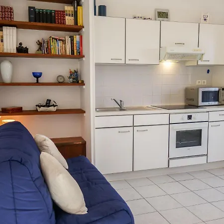 Apartment De La Et D'angleterre By Interhome Royan